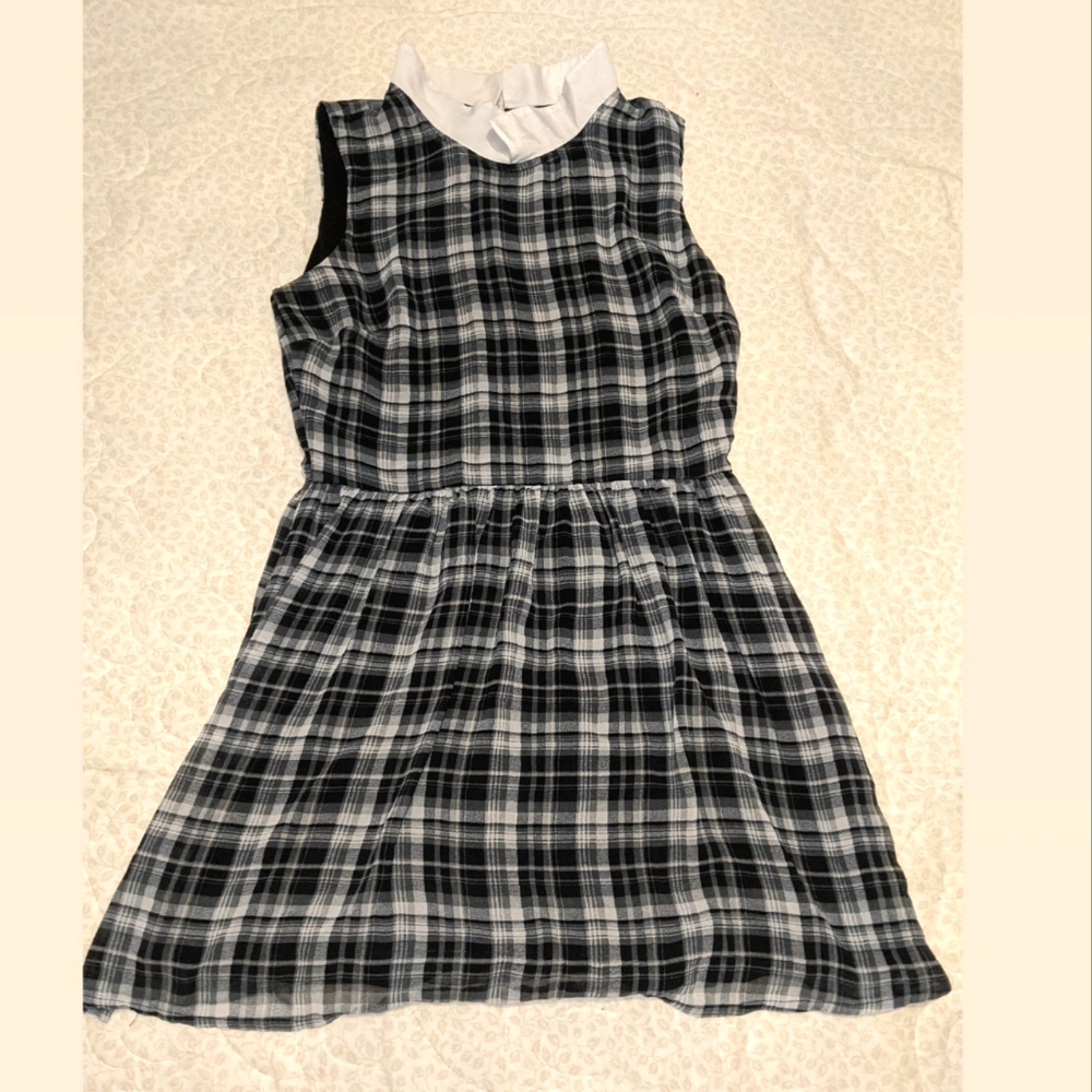 Forever 21 | Size M | Black and White Plaid Dress